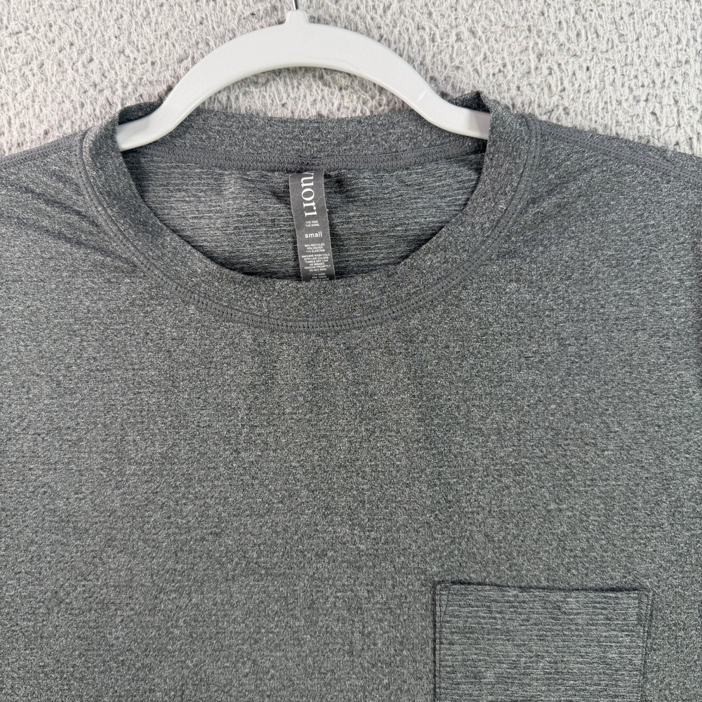 Vuori Pocket Tee Men Small Charcoal Gray V109 Short Sleeve Athletic Shirt